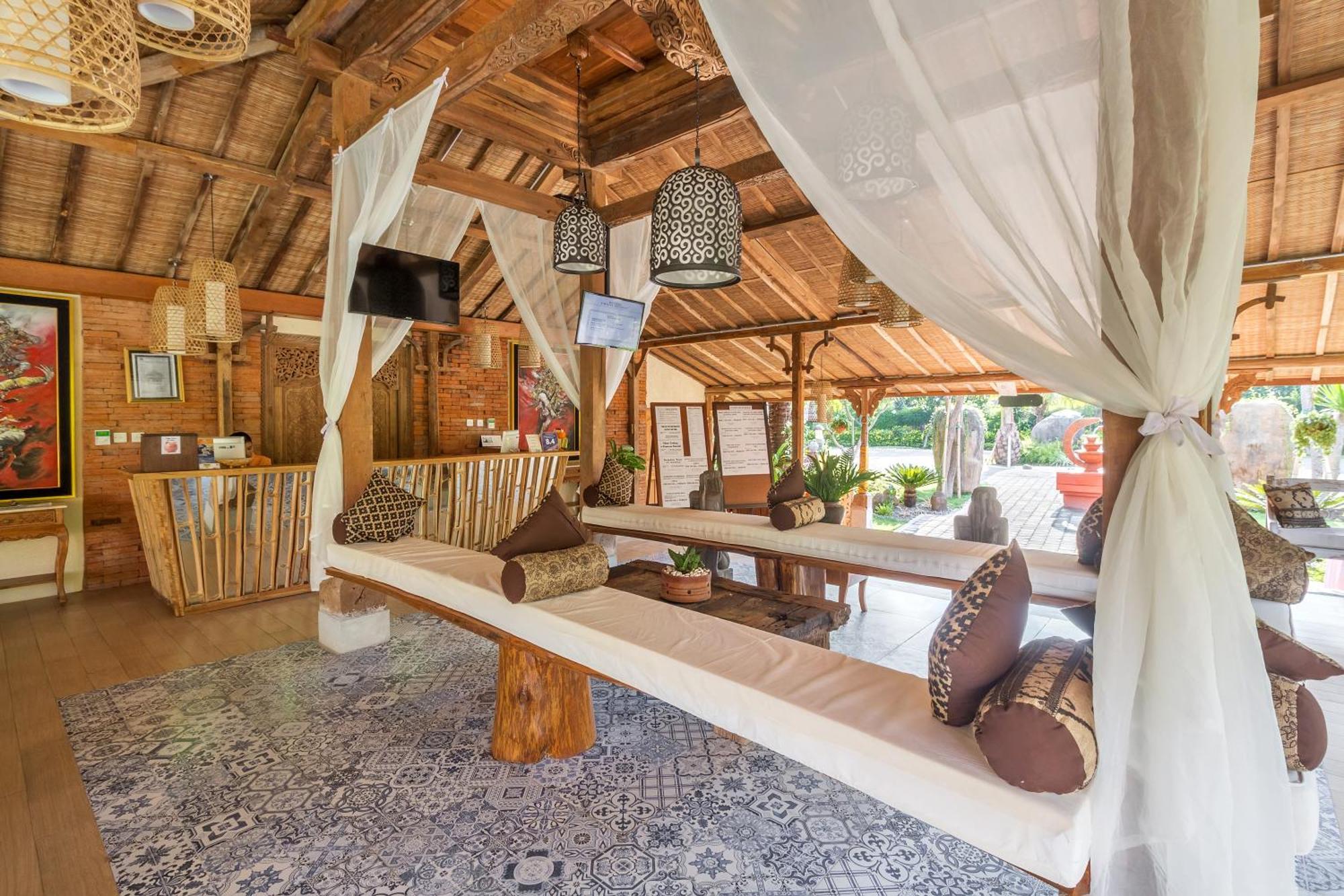 Resort Taman Sari Bali And 4*